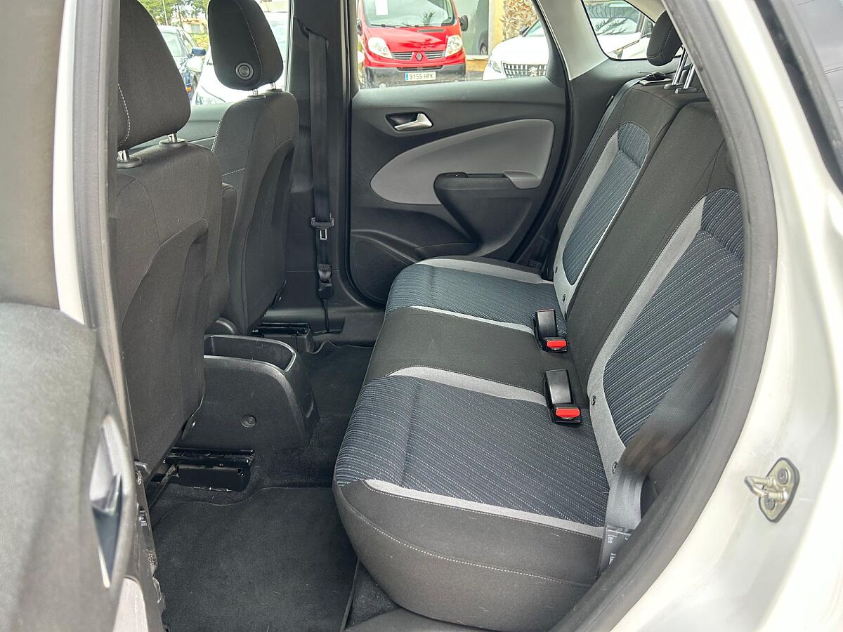 OPEL CROSSLAND X 1.2 AUTO SPANISH LHD IN SPAIN ONLY 31000 MILES SUPERB 2019